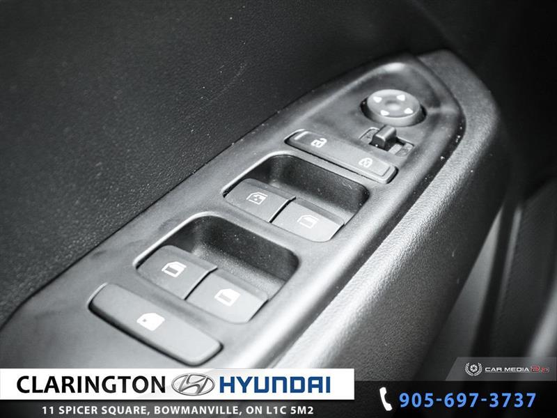 2022
Hyundai
Elantra