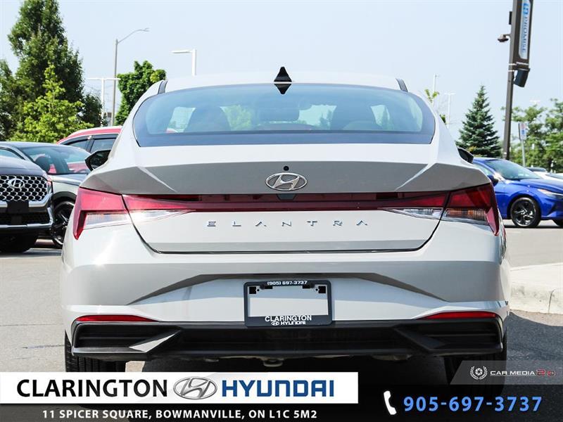 2022
Hyundai
Elantra