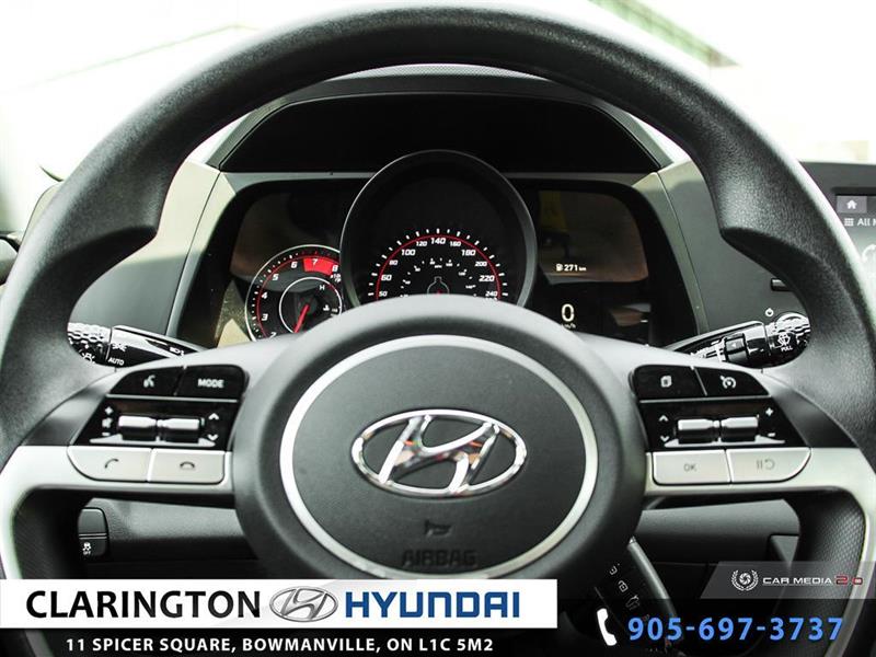 2022
Hyundai
Elantra