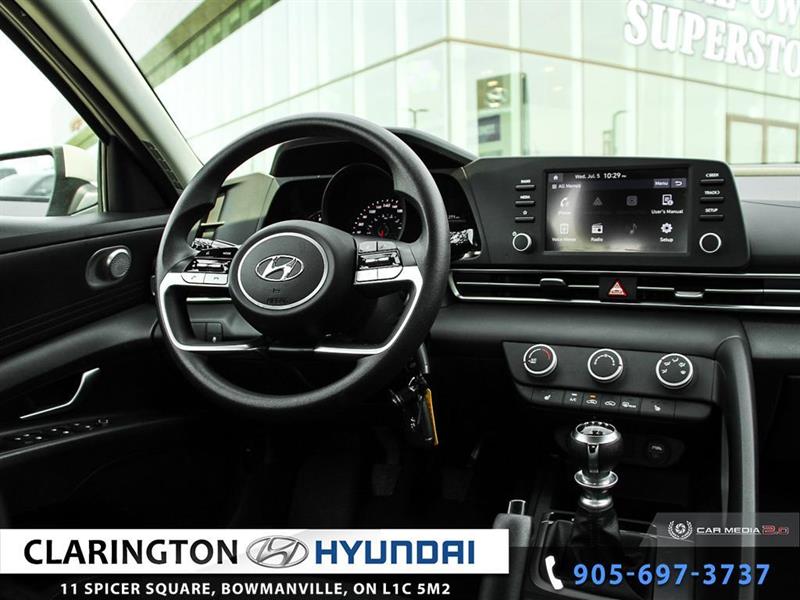 2022
Hyundai
Elantra