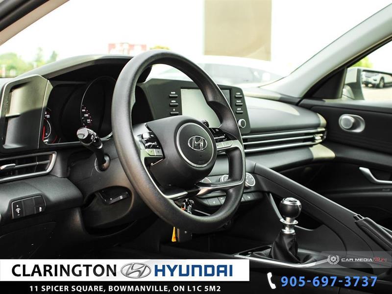 2022
Hyundai
Elantra