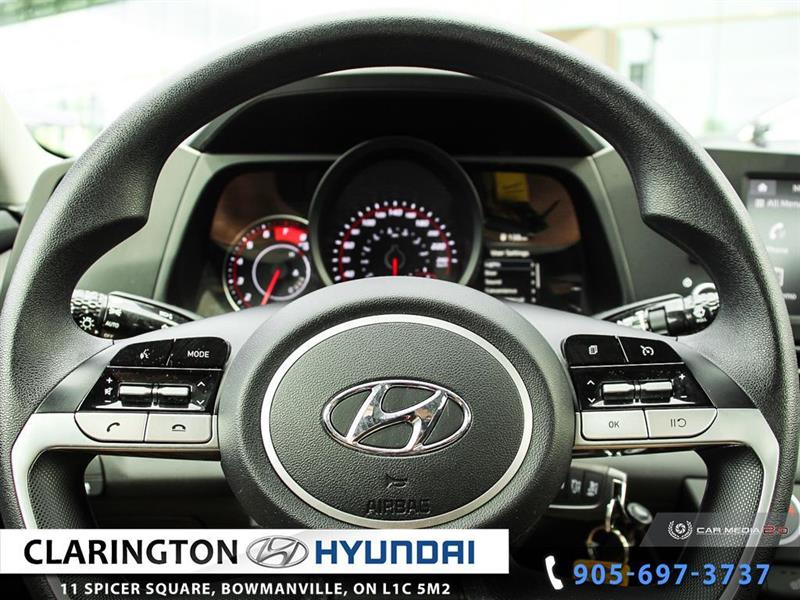 2022
Hyundai
Elantra