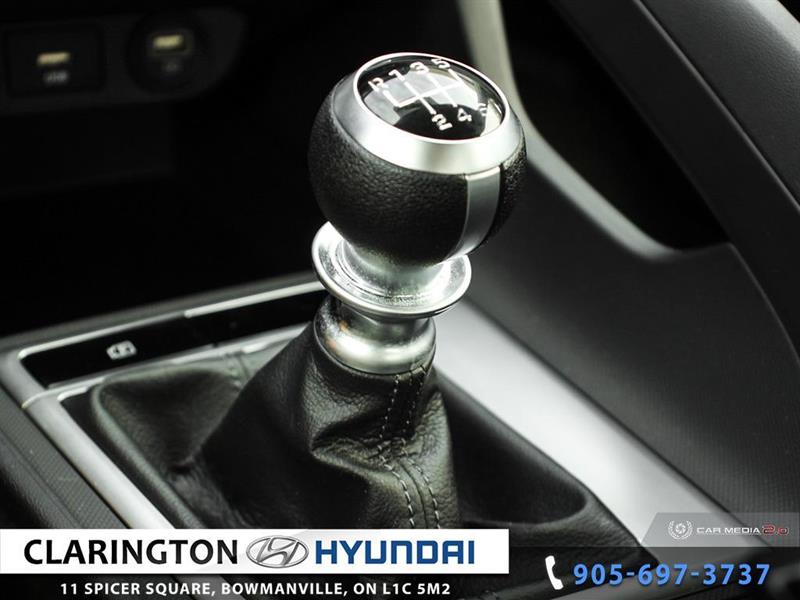 2022
Hyundai
Elantra