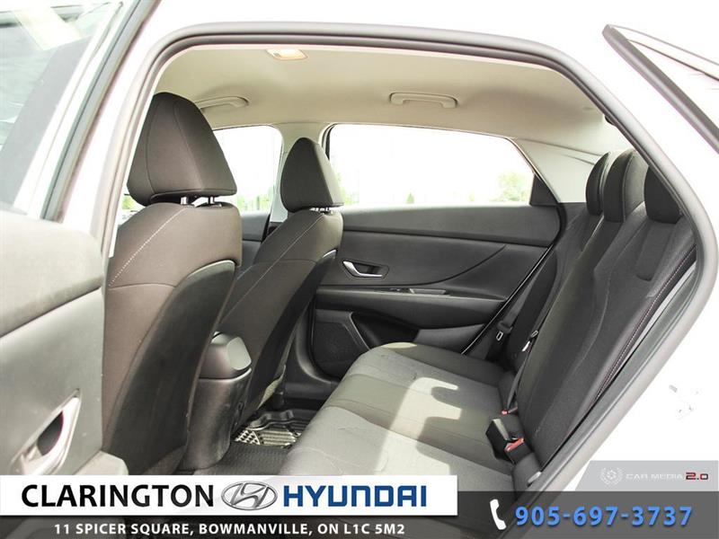 2022
Hyundai
Elantra