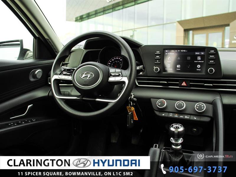 2022
Hyundai
Elantra