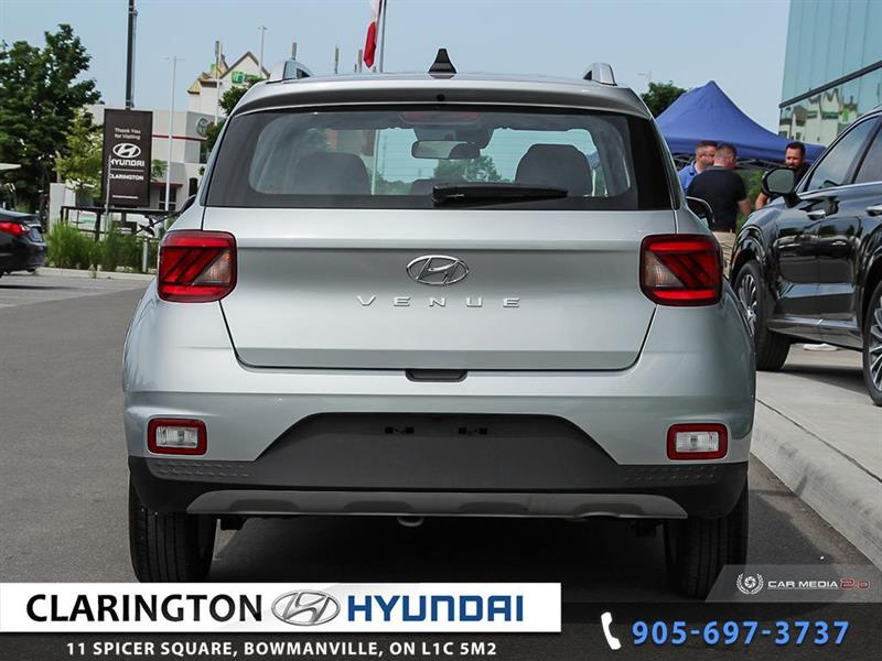 2022
Hyundai
Elantra