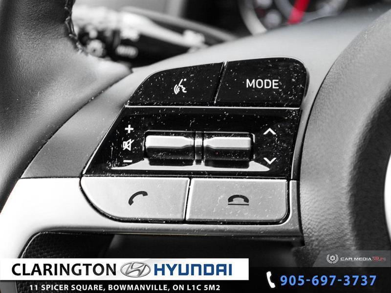 2022
Hyundai
Elantra