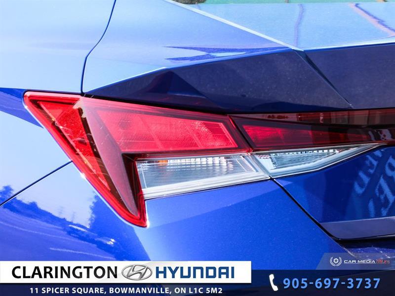 2022
Hyundai
Elantra