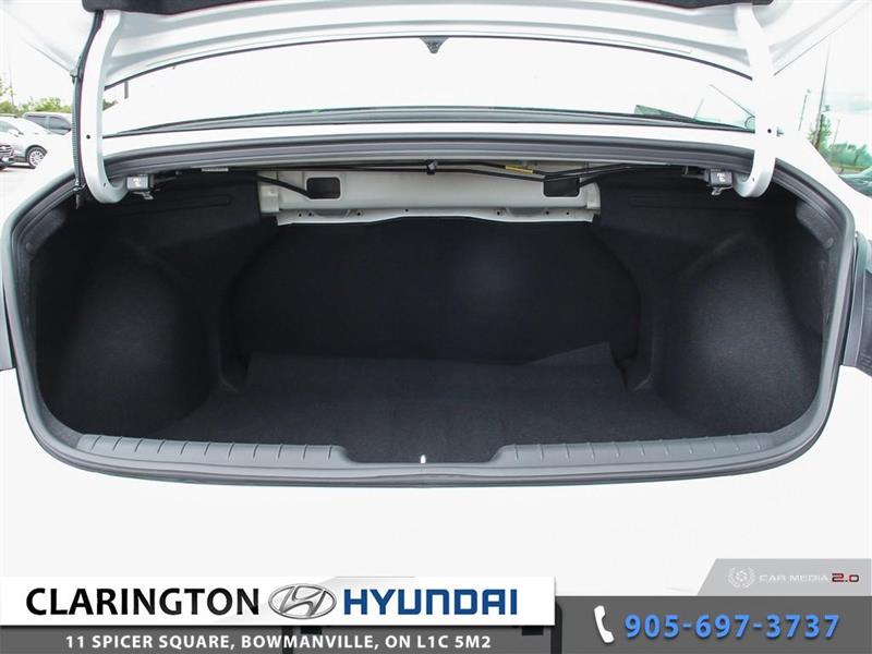 2023
Hyundai
Elantra